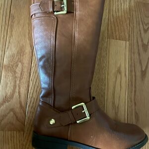 Brown Knee-High Leather Boots